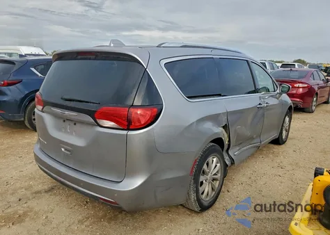 2019 Chrysler Pacifica Touring L from USA, damaged, VIN 2C4RC1BG1KR561217